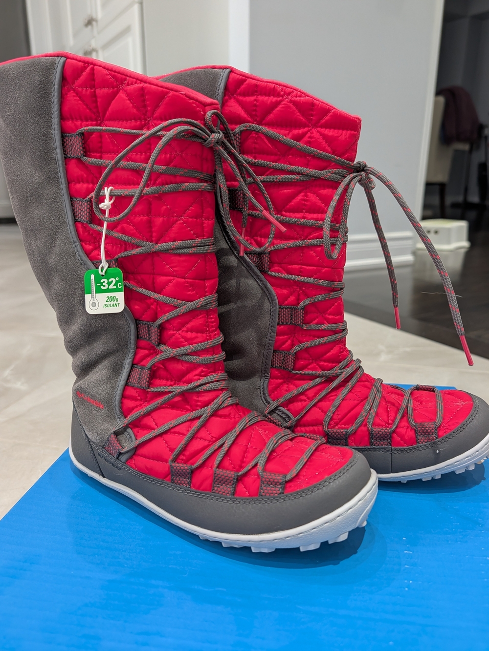 Columbia Youth Loveland Omni-Heat Waterproof Winter Boots – Size 4